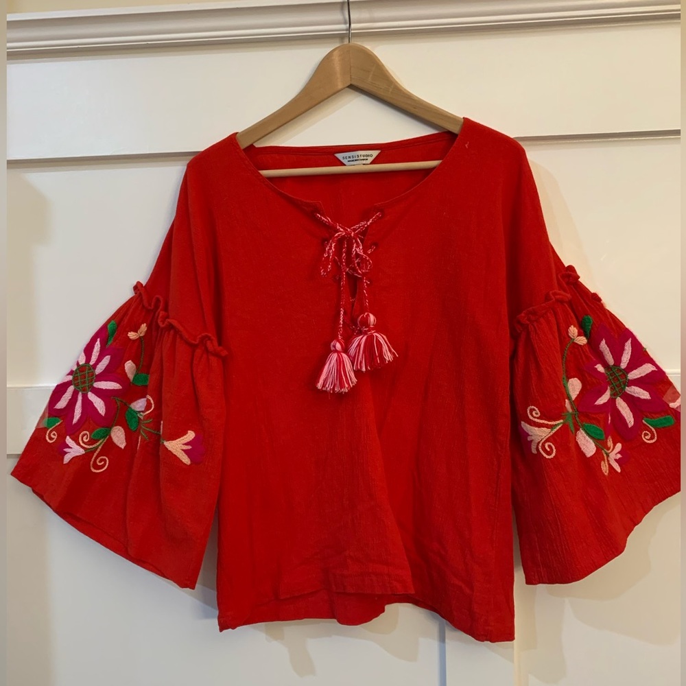 Sensi studio embroider Bell sleeve cotton top size S